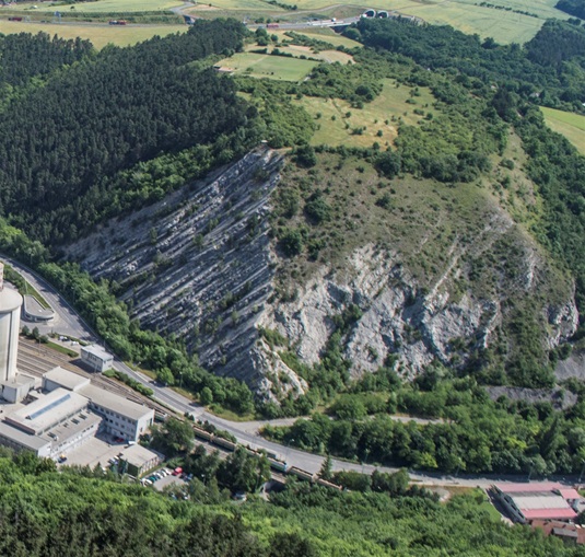 Severní část chráněného území nad cementárnou