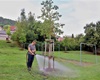 Dobrovolní hasiči zalévají stromy; 14.8.2023