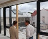 Pražský radní Vít Šimral na návštěvě nové Koruny, 23.8.2021