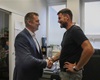 Učitelům radotínské základní školy a kuchařkám ze školní jídelny přišel poděkovat i starosta Karel Hanzlík, 30.6.2021
