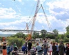 Přesun mostní konstrukce lávky na pilíře, 1.6.2022