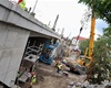 Modernizace trati; práce na železničním mostě u Horymírova náměstí v Radotíně, 21.7.2020