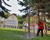 Dobrovolní hasiči zalévají stromy; 14.8.2023