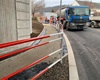Modernizace trati. Pokládka litého asfaltu na komunikaci pod mostem, instalace zábradlí i veřejného osvětlení. 7.12.2020