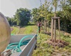Probíhá další mohutná zálivka na jaře vysazených stromů a keřů, 22.7.2022